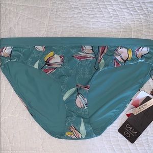 Carrie Underwood Bikini Bottom